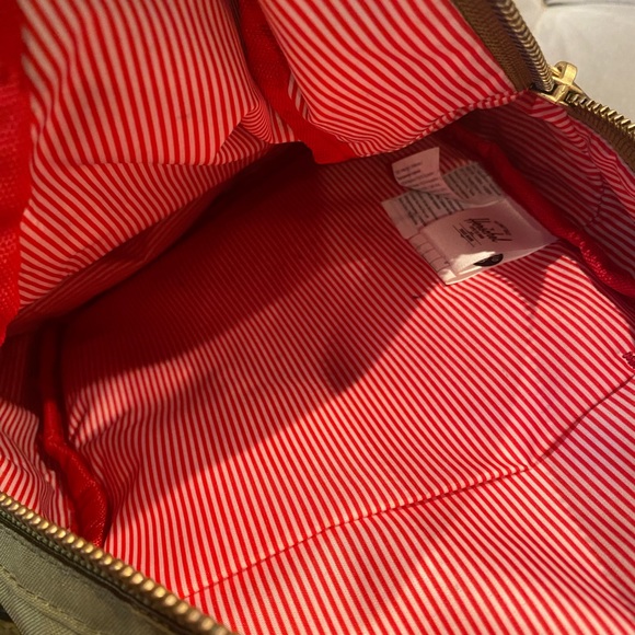 Herschel mini olive green backpack - Picture 7 of 7